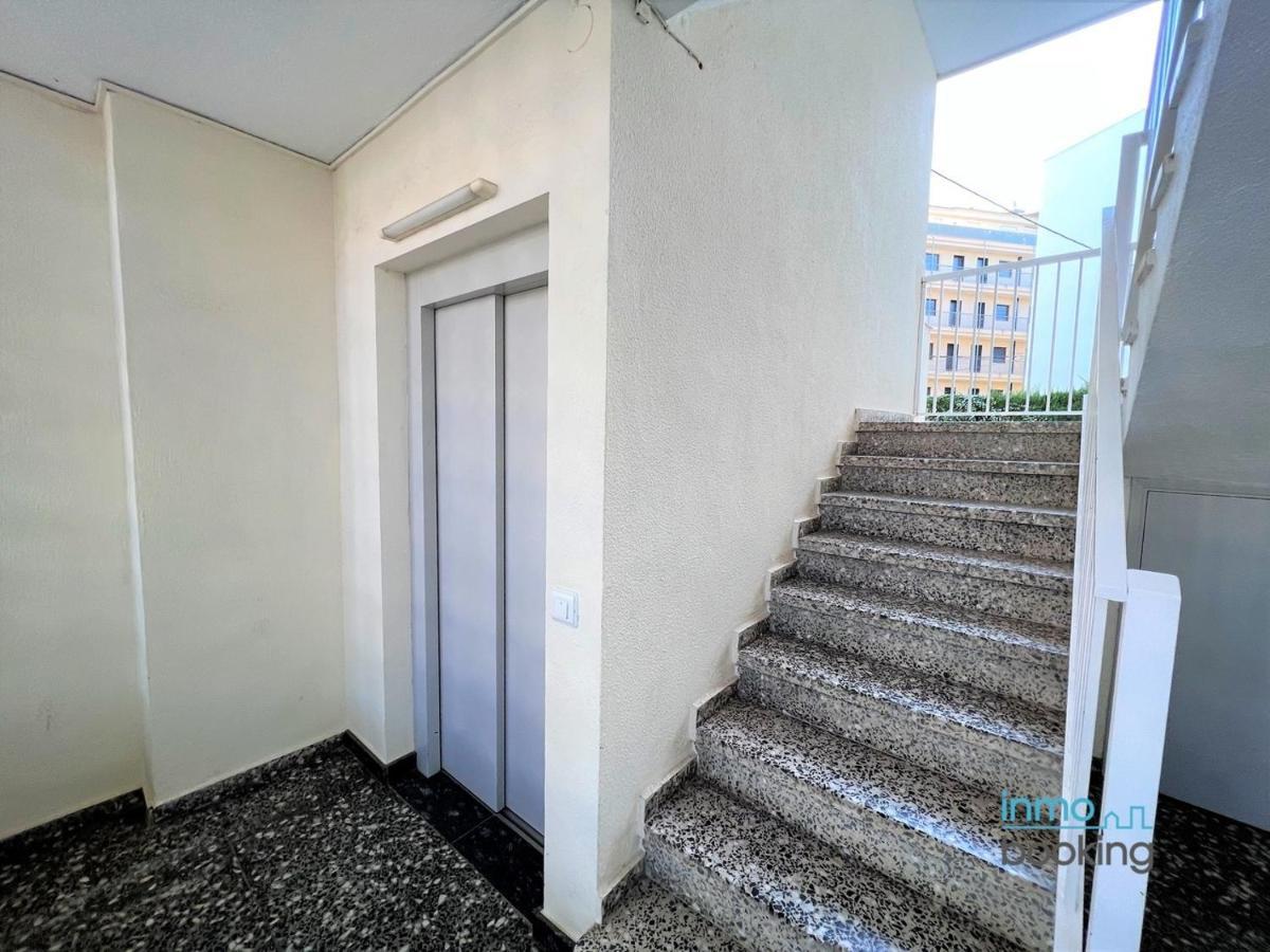 Apartamento Eden Mar cambrils,climatizado, parking , wifi y playa Exterior foto